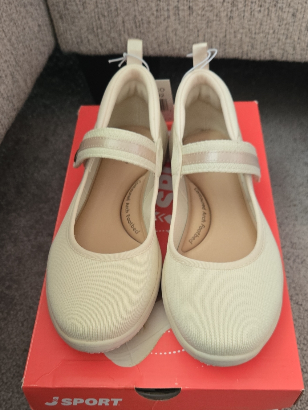 JSport Melody Cream Shoes - Women's Size 6